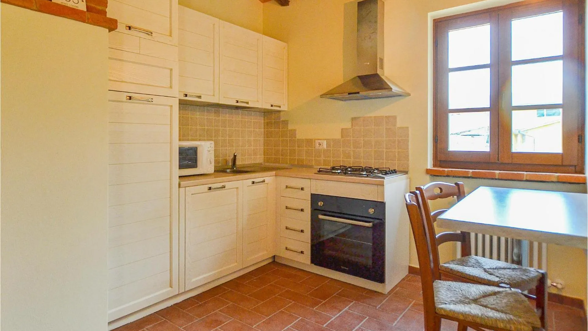 Cozy Home In Monte San Savino With Wifi 0*,  Italy