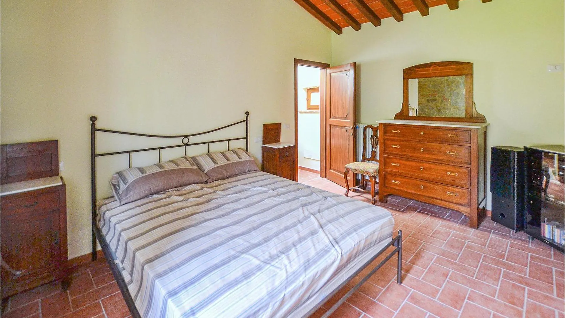 Holiday home Cozy Home In Monte San Savino With Wifi